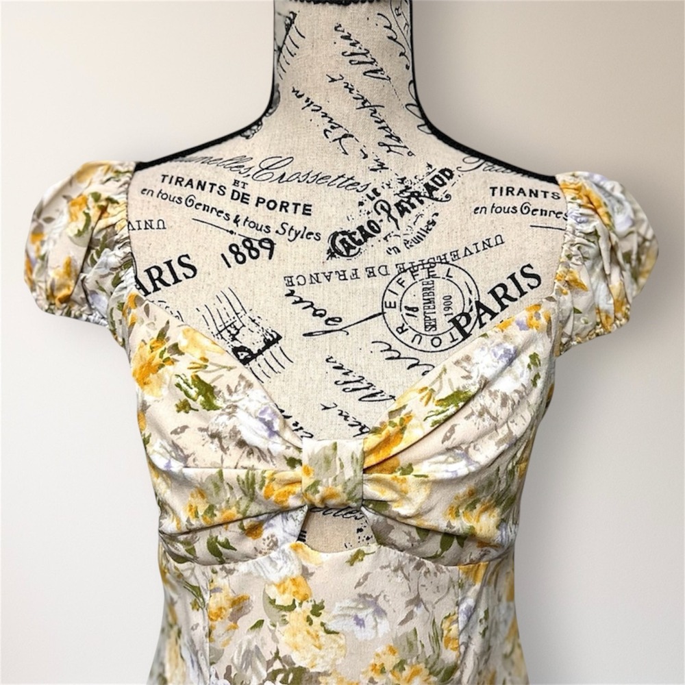 ASTR The Label Yellow Floral Puff Sleeve Mini Dress Sweetheart Cottagecore Boho - Picture 4 of 13